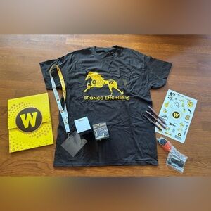 Brand New University of Western Michigan Broncos T-shirt (size L) Super Bundle
